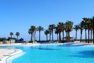 Hilton Malta, piscina con vista sul mare