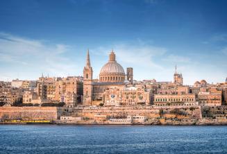 Vista di Valletta dalla feermata del traghetto di Sliema