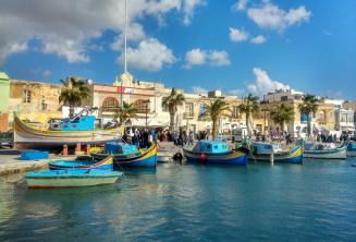 Villaggio di pescatori a Malta